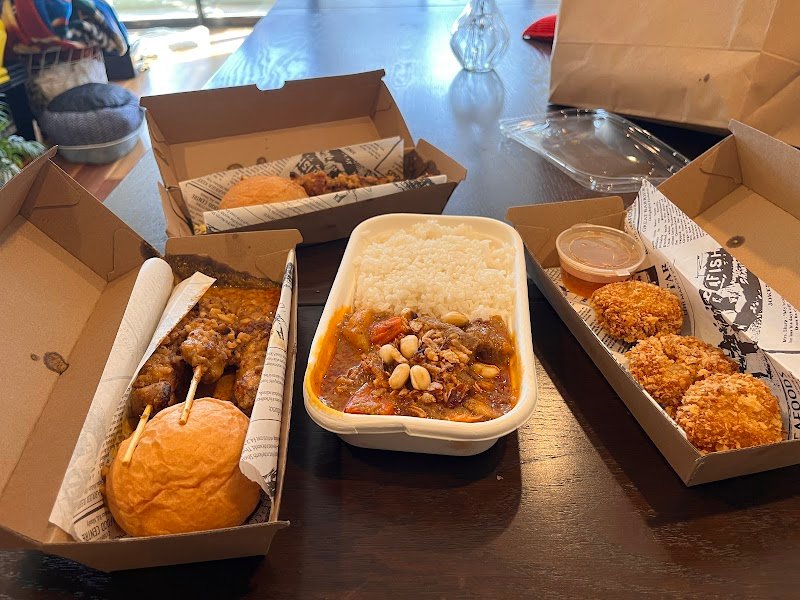 La Ros Dee - Spanish & Thai photo 3