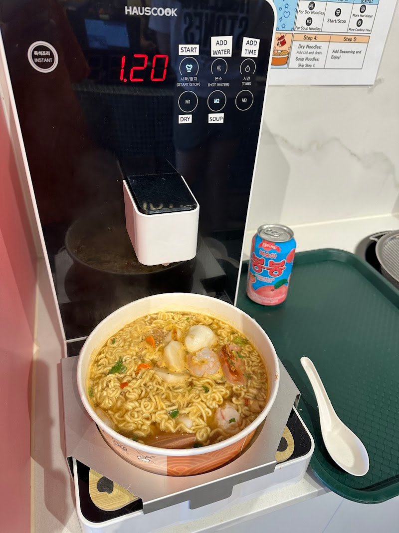 Happy Ramen Canteen photo 10