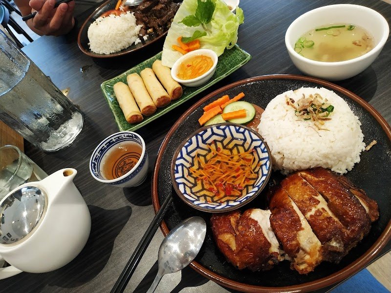 Lotus Saigon - em cà phê photo 6