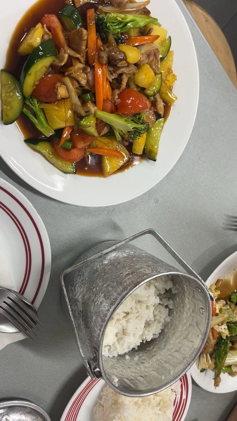 Nok's Thai @ Picnic Point photo 8