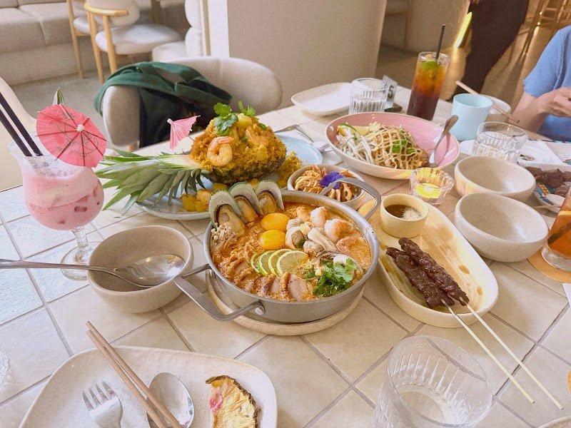 LIMLAY Thai Street Food & Bar photo 2