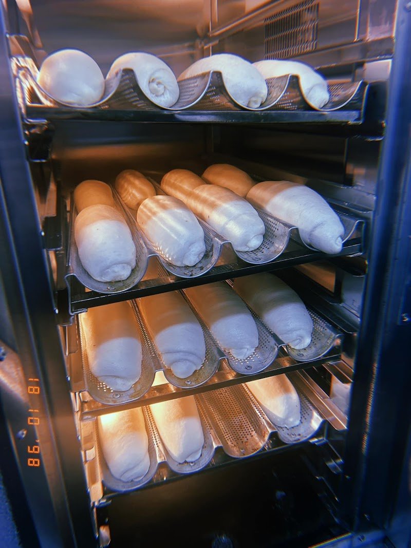 Nรณn Lรก Kitchen