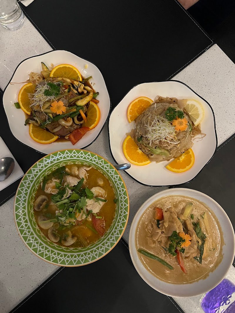 Toong Thong Thai Restaurant photo 10