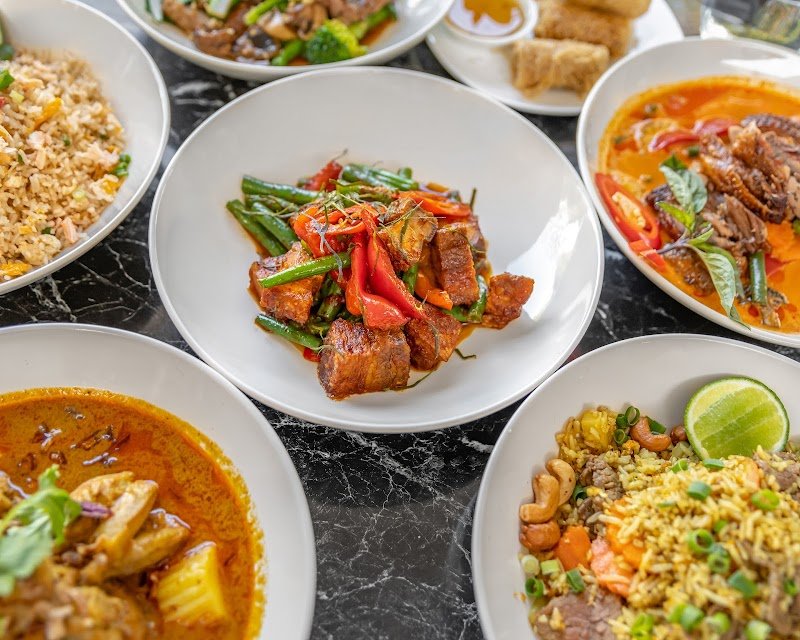 Finn Thai Golden Beach photo 2